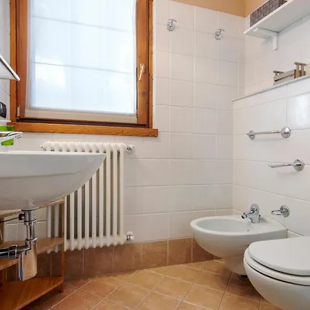 Larice Bianco App N3 Aparthotel